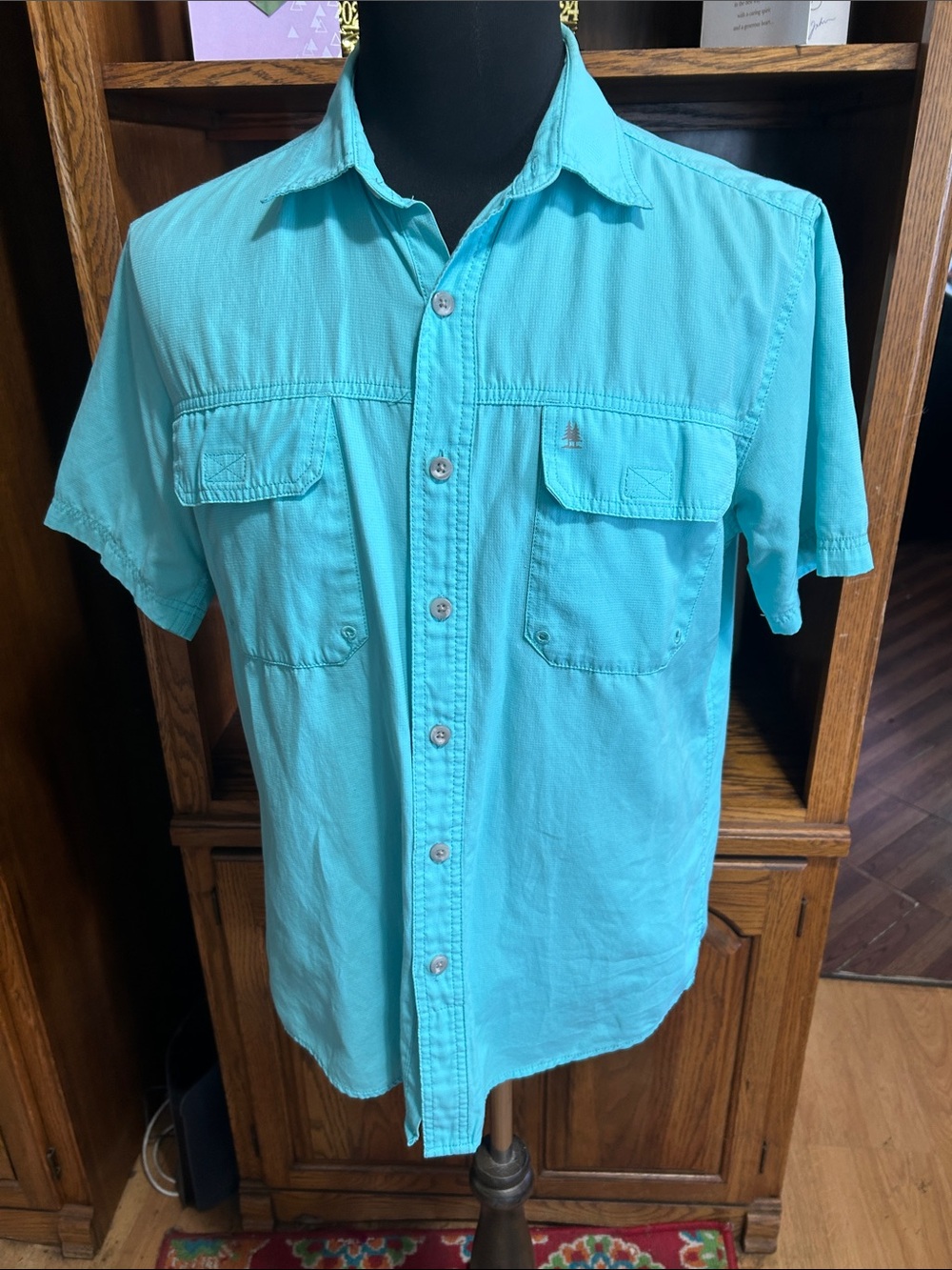 G.H. Bass & Co. Men's Short-Sleeve Button-Down Shirt in Aqua